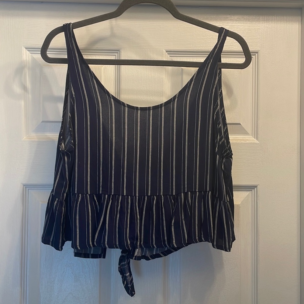 LA Hearts Tie Crop Top Size Medium.